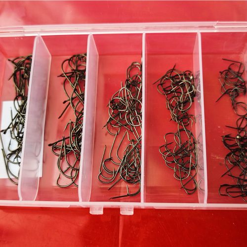 Doboz 250 db horoggal feltöltve 